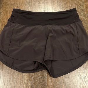 Woman’s Lululemon speed up shorts